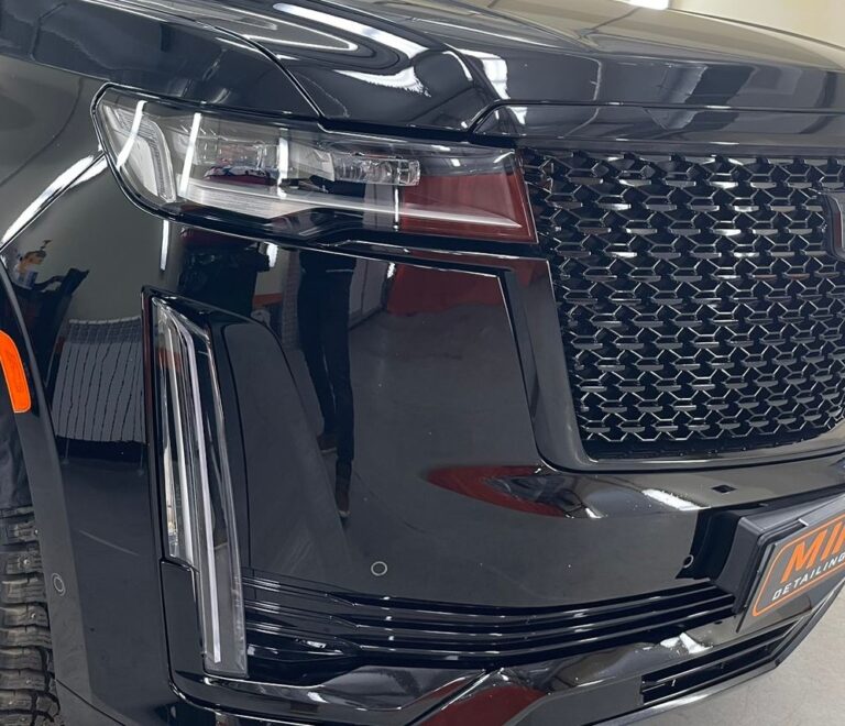 Cadillac Escalade Antichrome